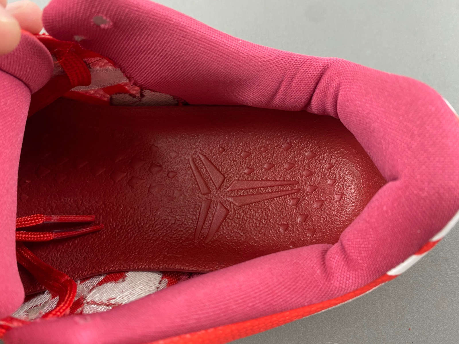 nike air zoom kobe viii 8 system chilling red 555035-600