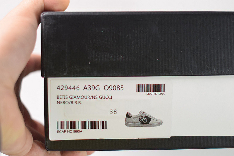 g*u*i ace embroidered low-top sneaker