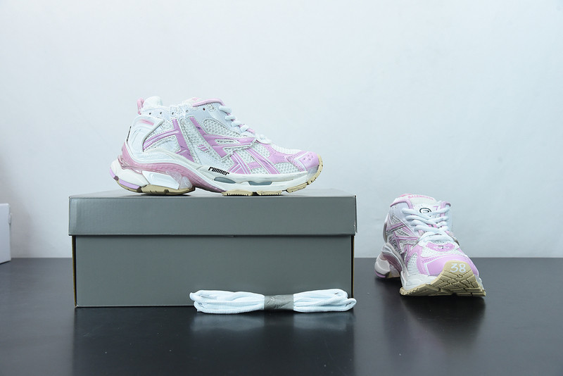 Ba*len*cia*ga runner sneaker