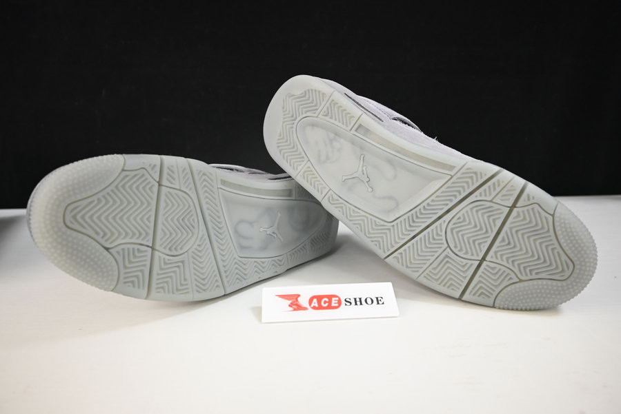 AIR JORDAN 4 RETRO "KAWS" 930155-003