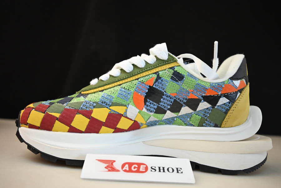 sacai x nike ldvaporwaffle mix low “green gusto” dr5209-300