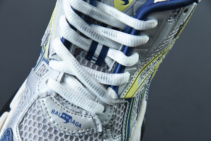 Ba*len*cia*ga runner sneaker