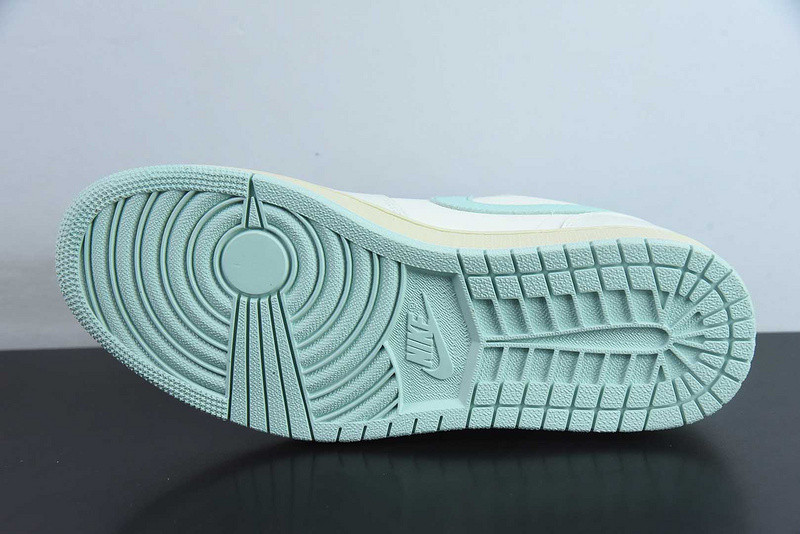 Air Jordan 1 Low Seafoam DC0774-134