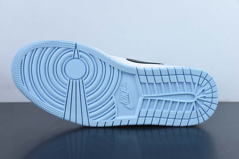 air jordan 1 mid “ice blue” 555112-401