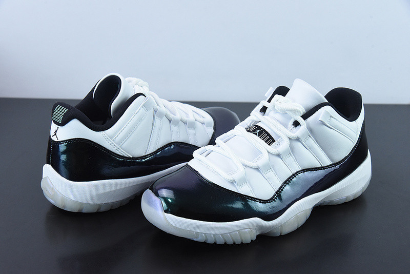 air jordan 11 retro low "emerald" 528895-145