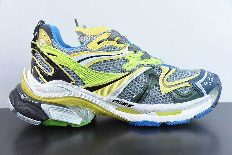 Ba*len*cia*ga runner sneaker