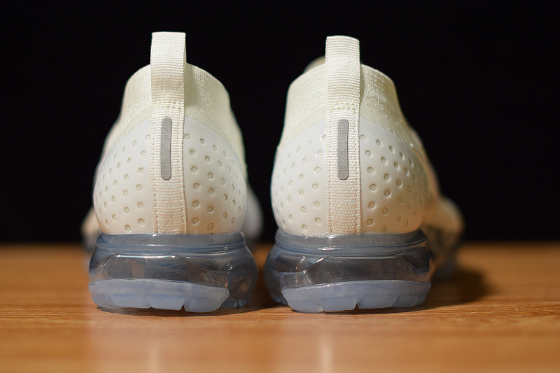 nike air vapormax flyknit 2 white pure platinum 942842-100