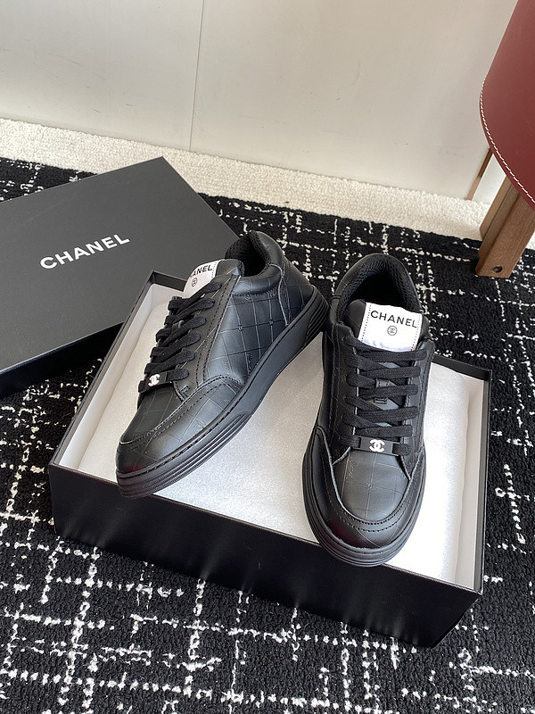 Chanel Sneaker