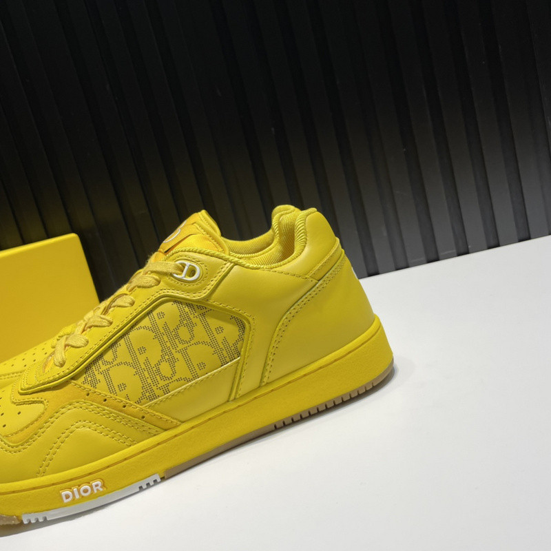 dio* sneaker