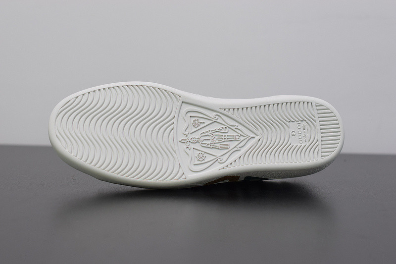 g*u*i ace embroidered low-top sneaker