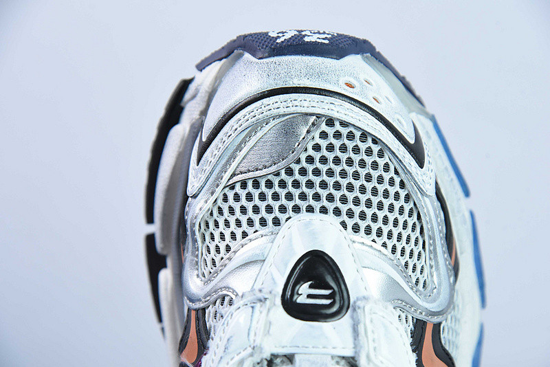 Ba*len*cia*ga runner sneaker