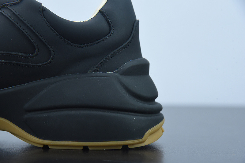 guc rhyton vintage trainer sneaker