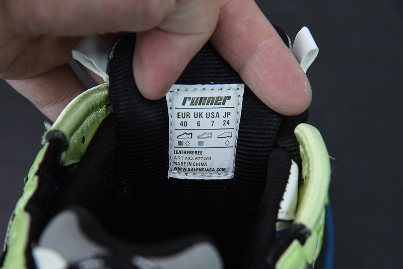 Ba*len*cia*ga runner sneaker