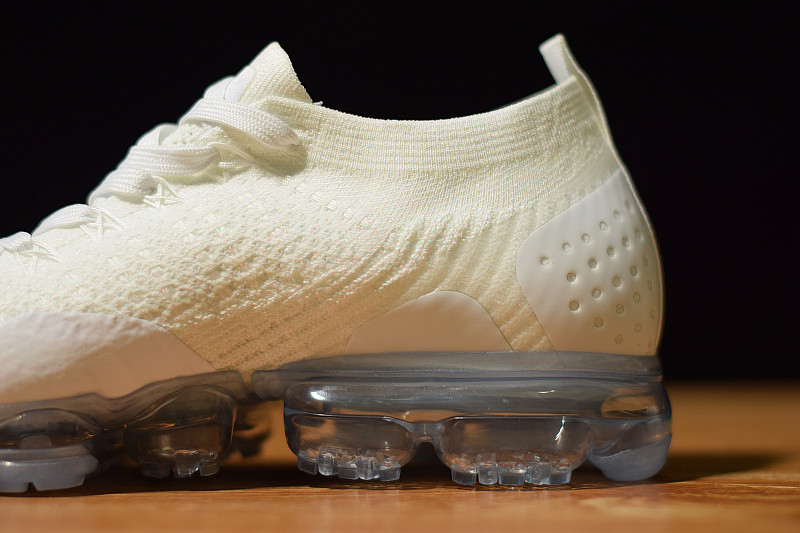 nike air vapormax flyknit 2 white pure platinum 942842-100